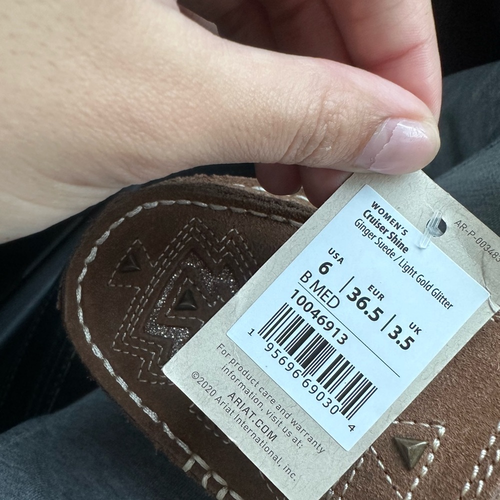 Ariat cruiser